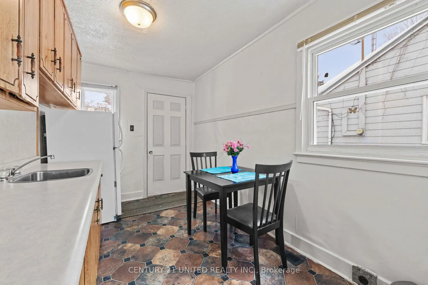 Additional image 6 of 482 Wellington Street