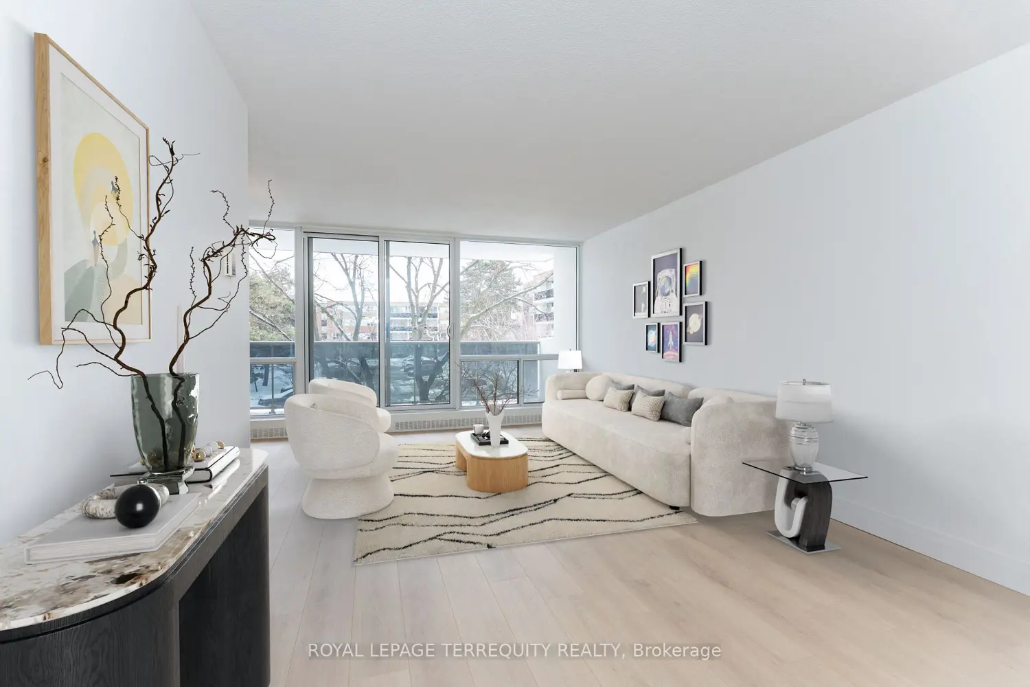 Additional image 18 of 30 Sunrise Avenue 202