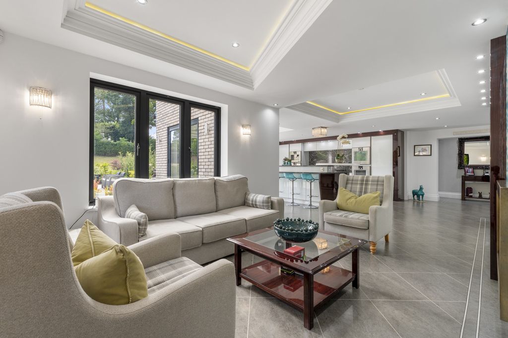 Additional image 7 of 6 bed detached house for saleWawensmere Road, Henley-In-Arden B95