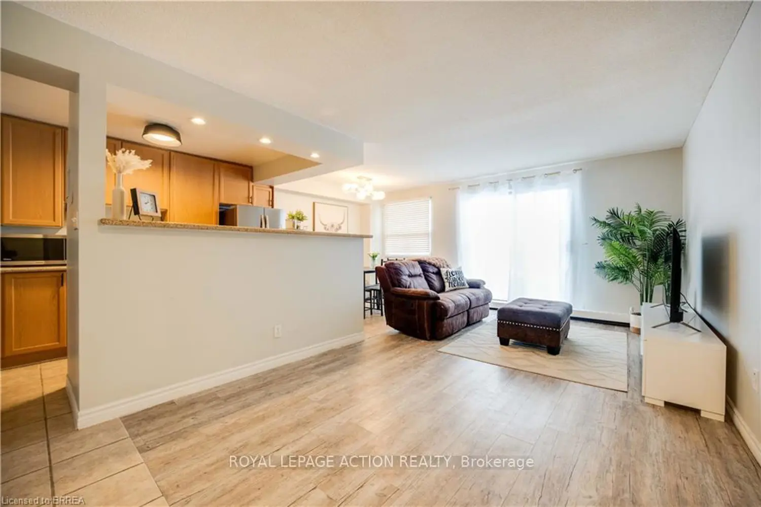 Additional image 4 of 793 Colborne Street 304