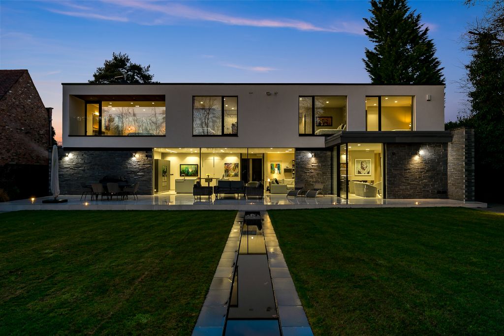 5 bed detached house for saleTorkington Road, Wilmslow, Cheshire SK9