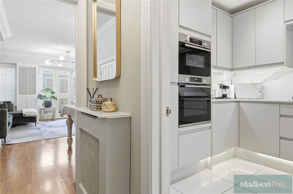 Additional image 10 of 4 bed terraced house for saleRegents Place, Loughton, Essex IG10