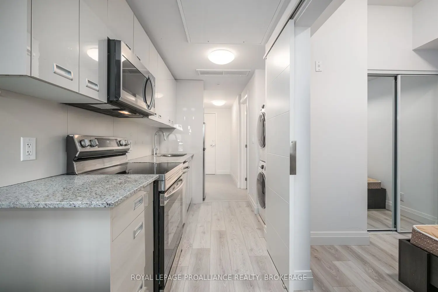 Additional image 4 of 652 Princess Street 415