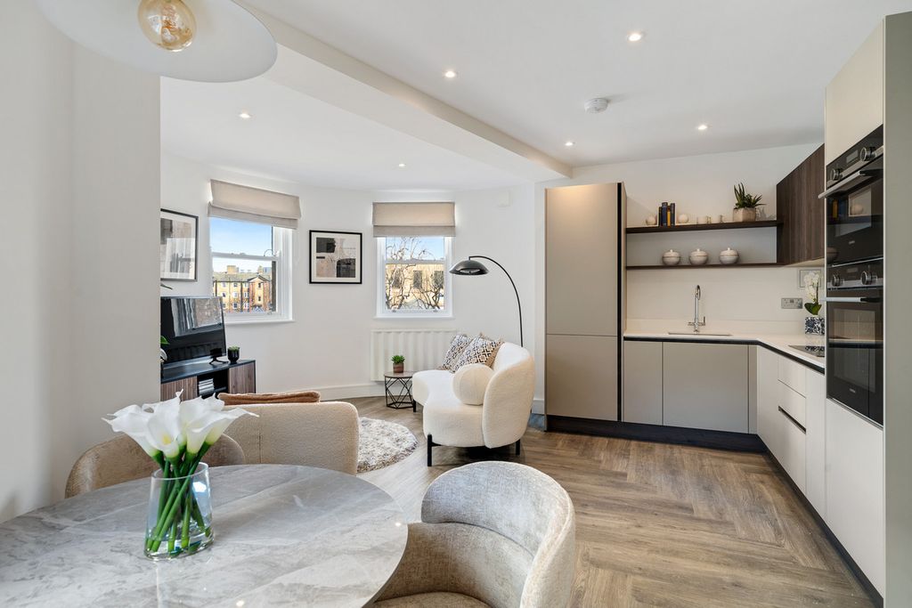 2 bed flat for saleUnit 17 The Wharf Collection, Battersea SW11