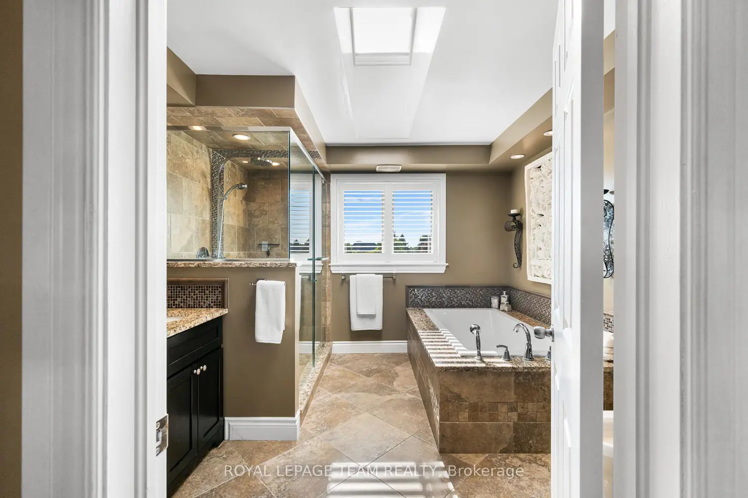 Additional image 10 of 6501 Wellwood Street