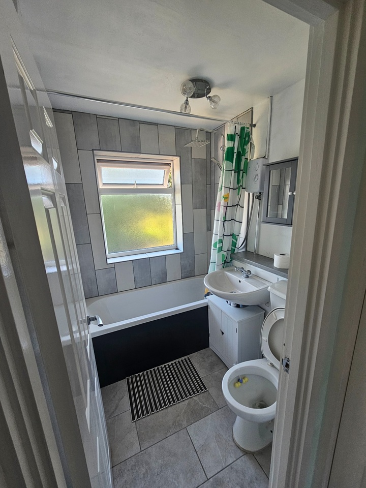 Additional image 3 of 2 Bed Maisonette, Bickton Close, B24, N1 7GU