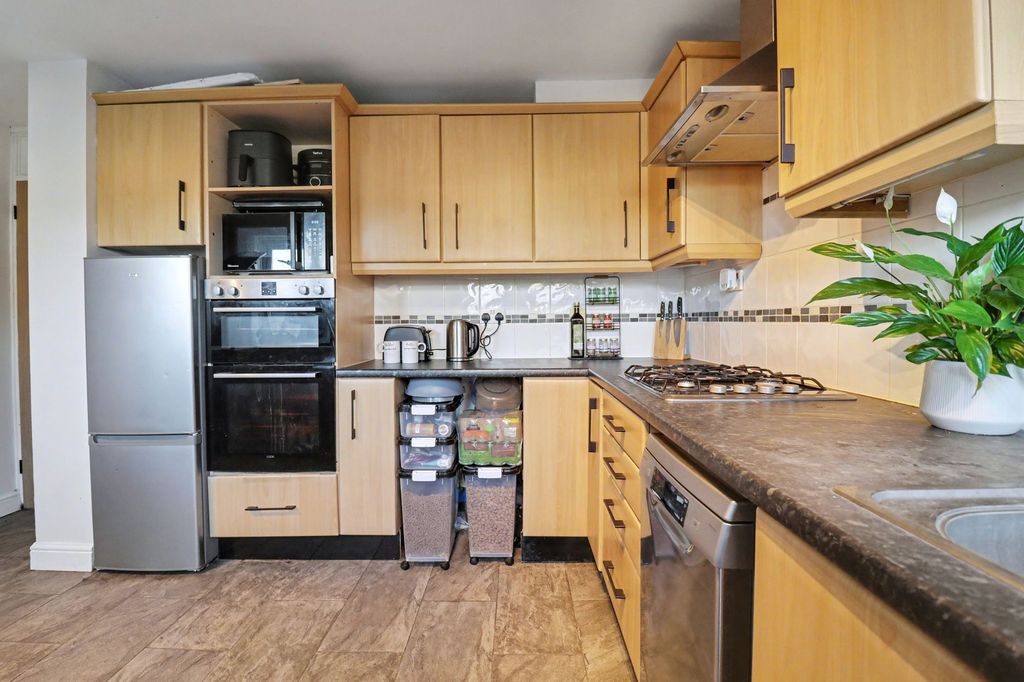 Additional image 5 of 2 bed terraced house for saleAmbleside, Botley SO30