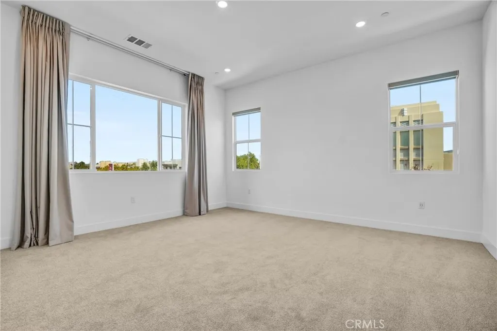 Additional image 15 of 102 Pansy, Irvine, CA 92618