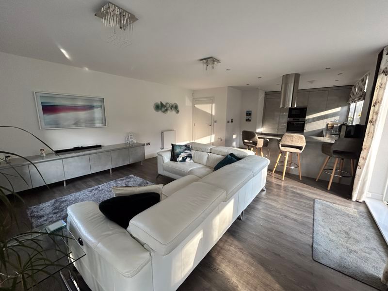Additional image 5 of 3 bed flat for salePwllycrochan Avenue, Colwyn Bay LL29