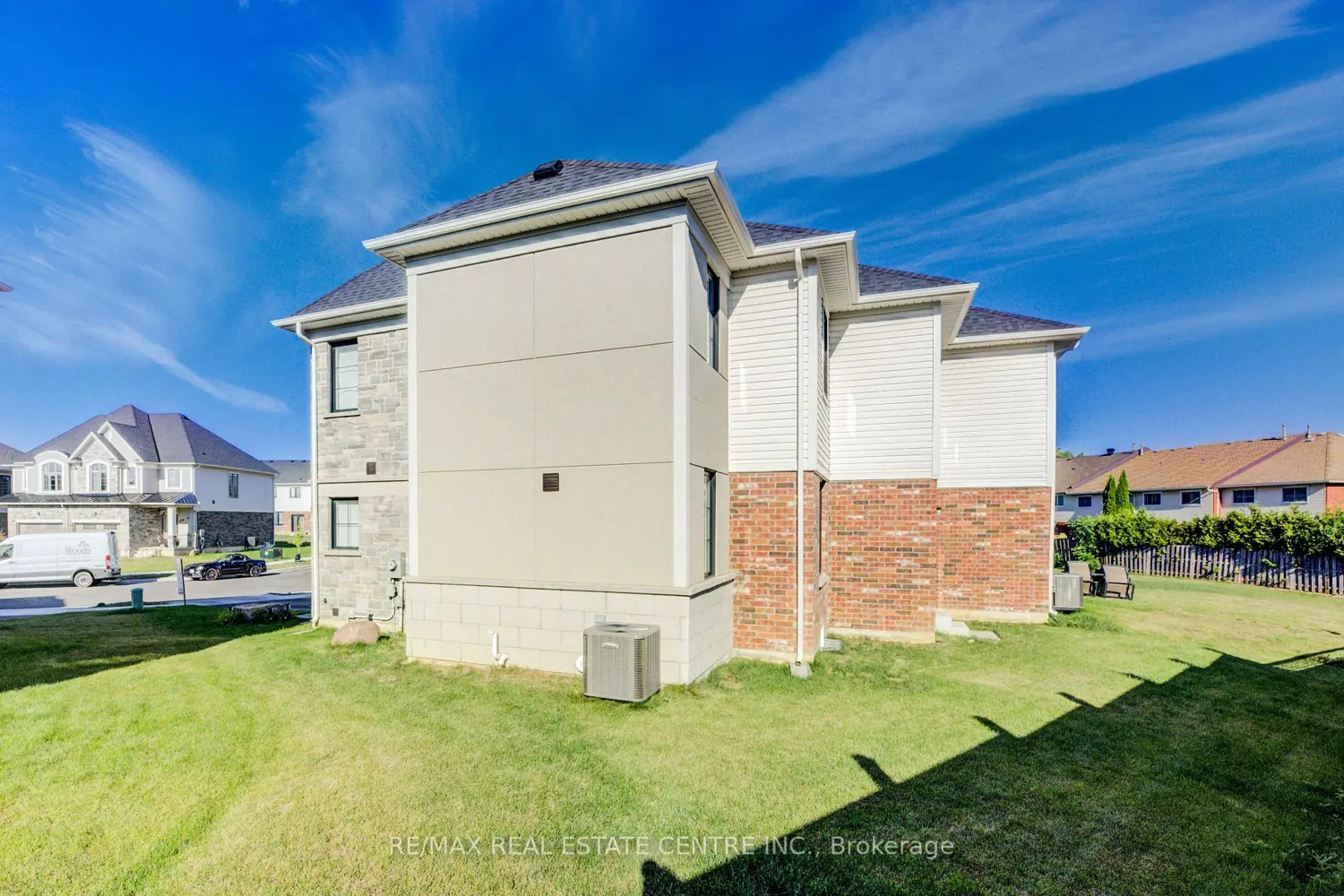 Additional image 16 of 43 Genoa Drive