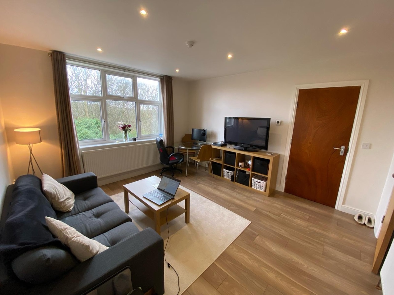 1 Bed Flat, Balbec Avenue, LS6, N1 7GU