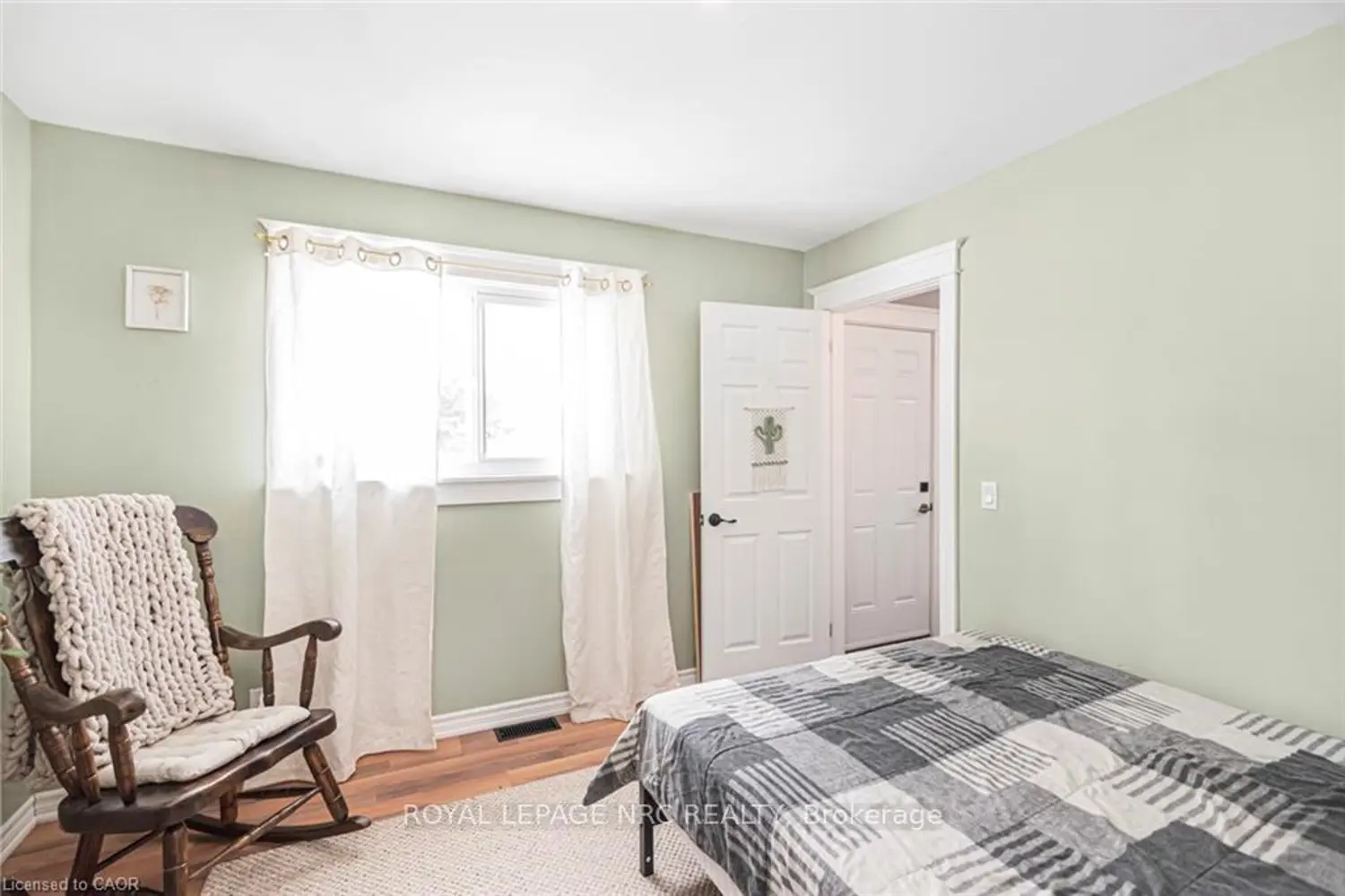 Additional image 12 of 11685 Burnaby Road