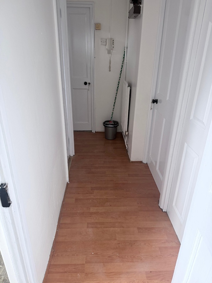 Additional image 5 of 2 Bed Flat, Reardon House, E1W, N1 7GU