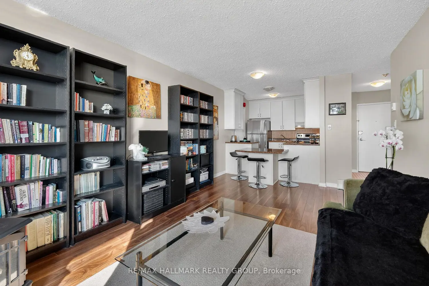 Additional image 5 of 2019 Bank Street 404