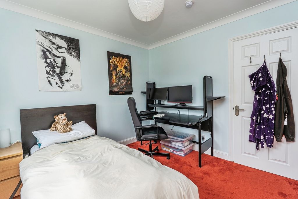 Additional image 18 of 5 bed detached house for saleCrofton Close, Southampton, Hampshire SO17