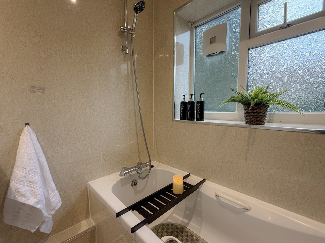 Additional image 19 of 3 Bed Semi-Detached House, Middlemist Grove, B43, N1 7GU