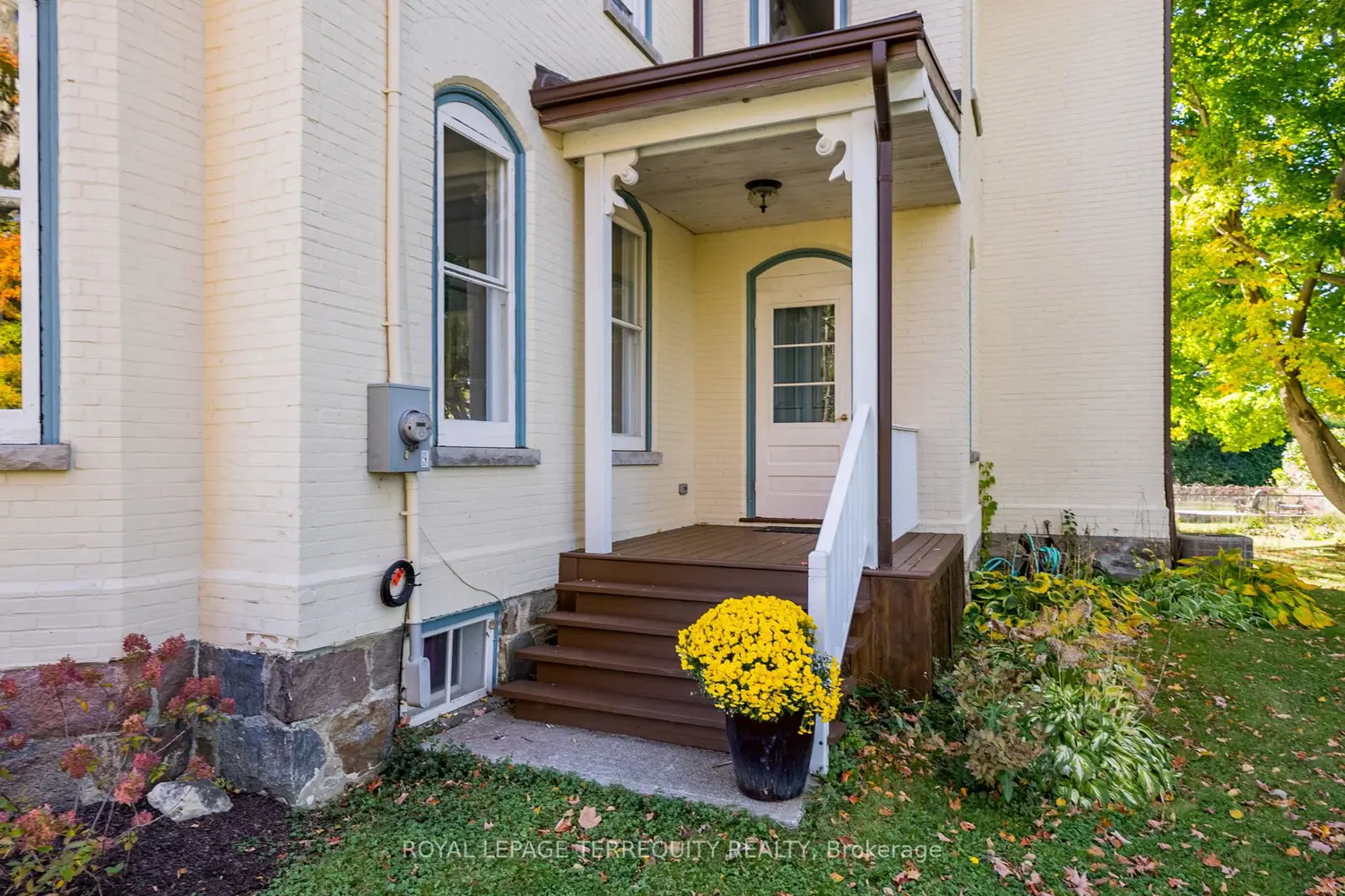 14576 Old Simcoe Road photo 5
