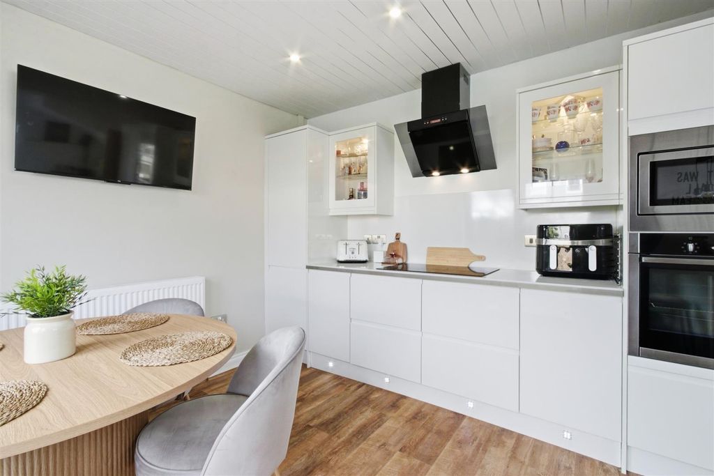 Additional image 11 of 3 bed semi-detached house for saleInchmurrin Crescent, Balloch, Alexandria G83