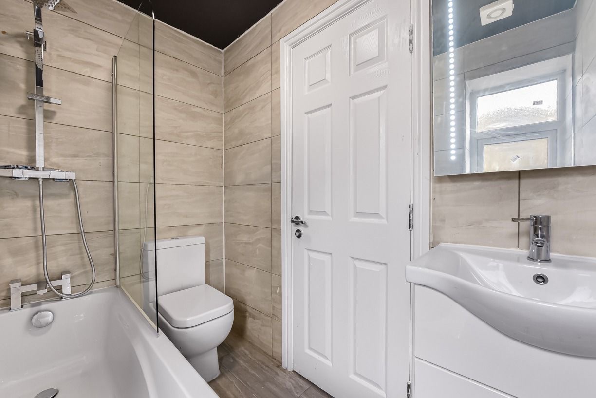 Additional image 7 of Room in a Shared House, Wingmore Road, SE24, N1 7GU