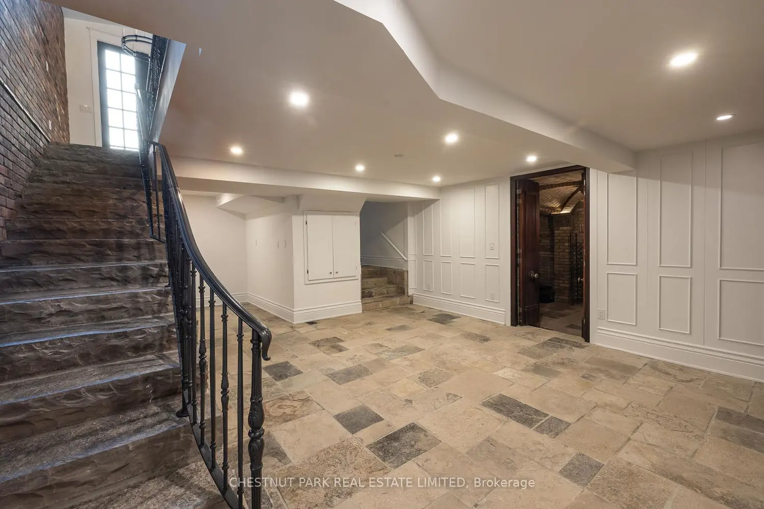 Additional image 11 of 38 Glenrose Avenue
