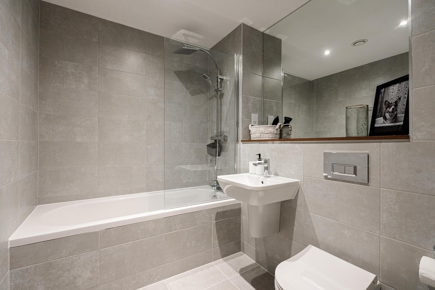 Additional image 25 of 2 Bed Flat, Springwell Gardens, LS12, N1 7GU