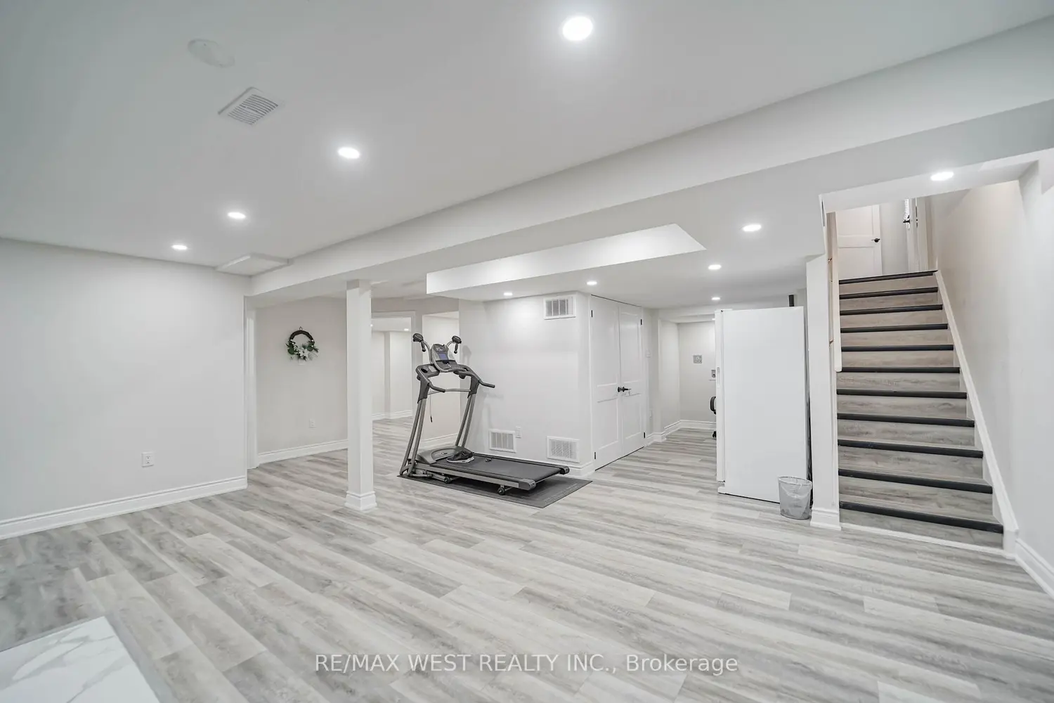 Additional image 13 of 38 Bottlebrush Drive