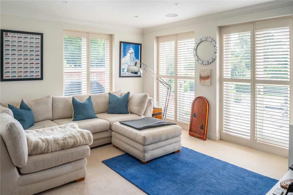Additional image 9 of 5 bed detached house for saleHyde Lane, Ecchinswell, Newbury, Berkshire RG20
