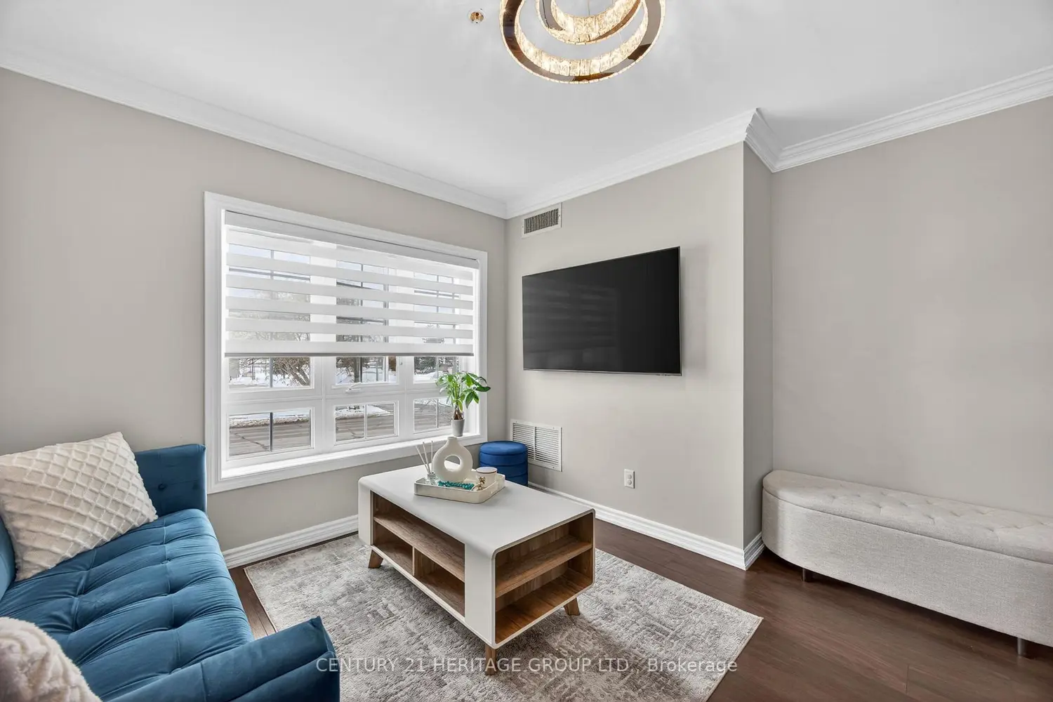 Additional image 8 of 112 Simcoe Road 214