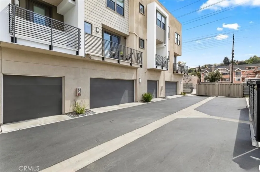 Additional image 46 of 3945 Eagle Rock Boulevard, Los Angeles, CA 90065