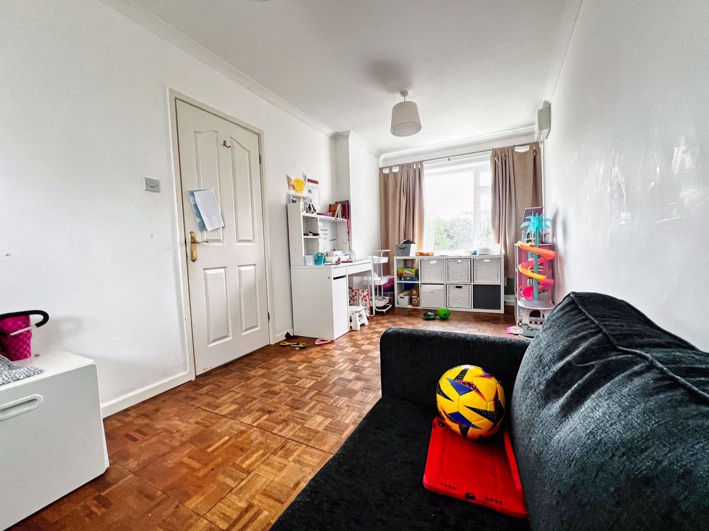 Additional image 8 of 4 bed detached house for salePintail Close, Porthcawl CF36