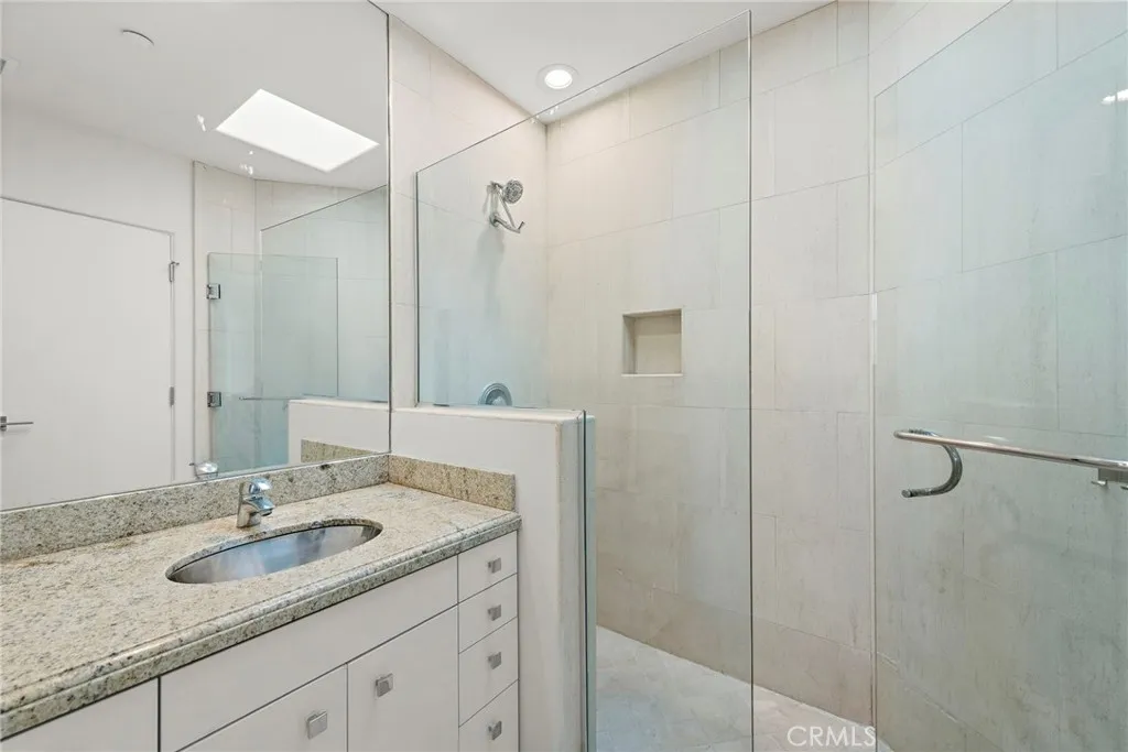 Additional image 85 of 715 Ocean Front, Laguna Beach, CA 92651