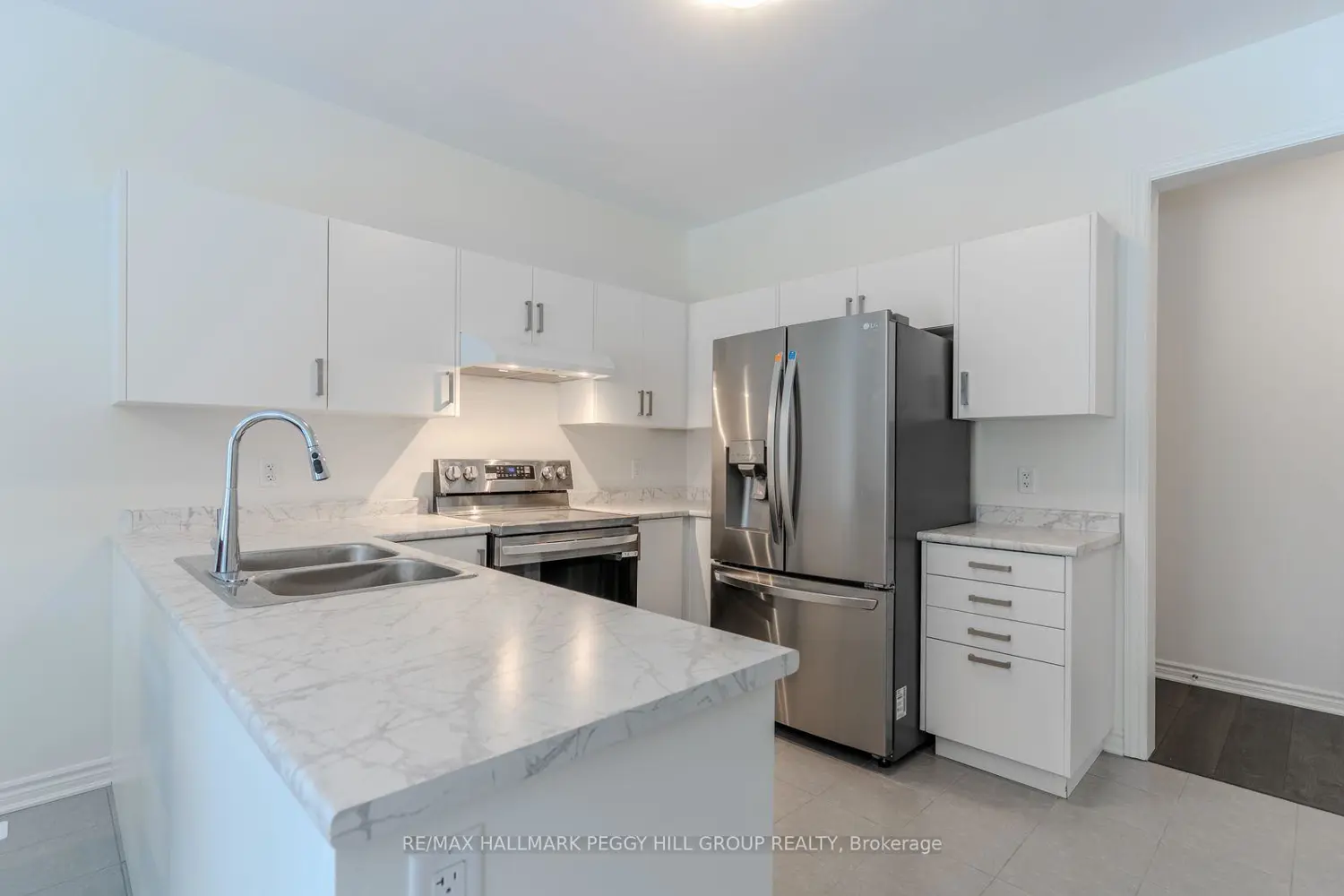 244 Mckenzie Drive photo 3