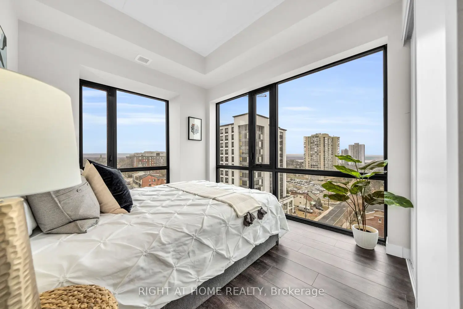 Additional image 20 of 15 Queen Street 807