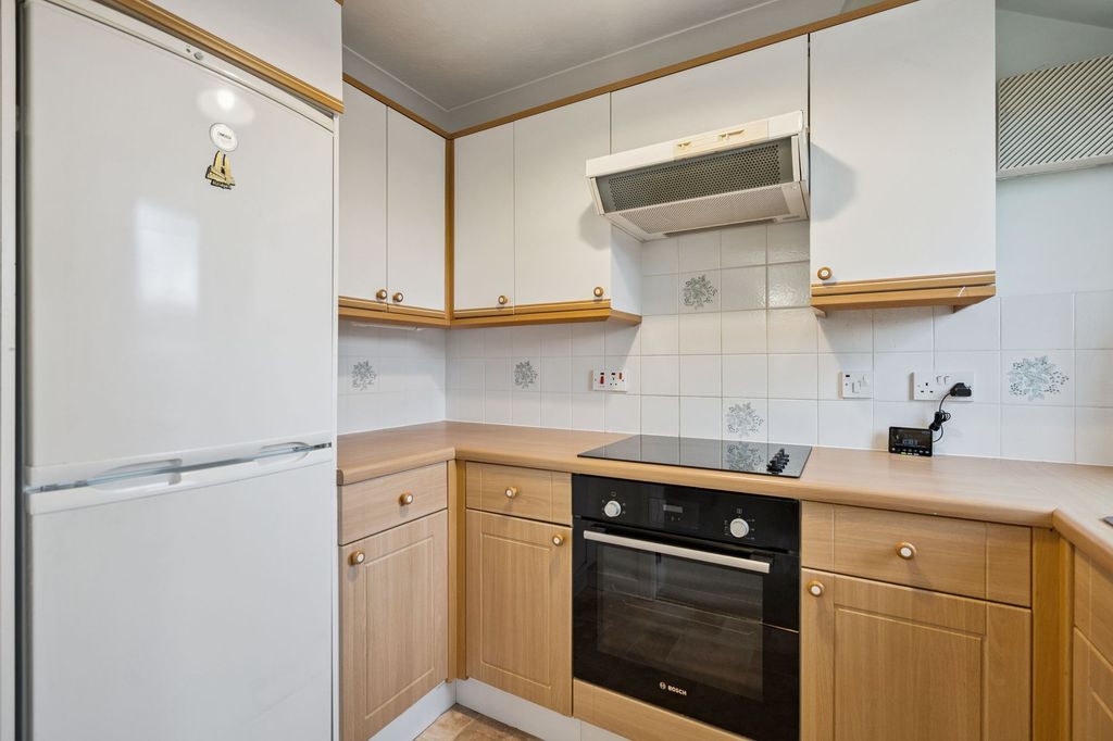 Additional image 4 of 1 bed flat for saleStirling Road, Dunblane FK15