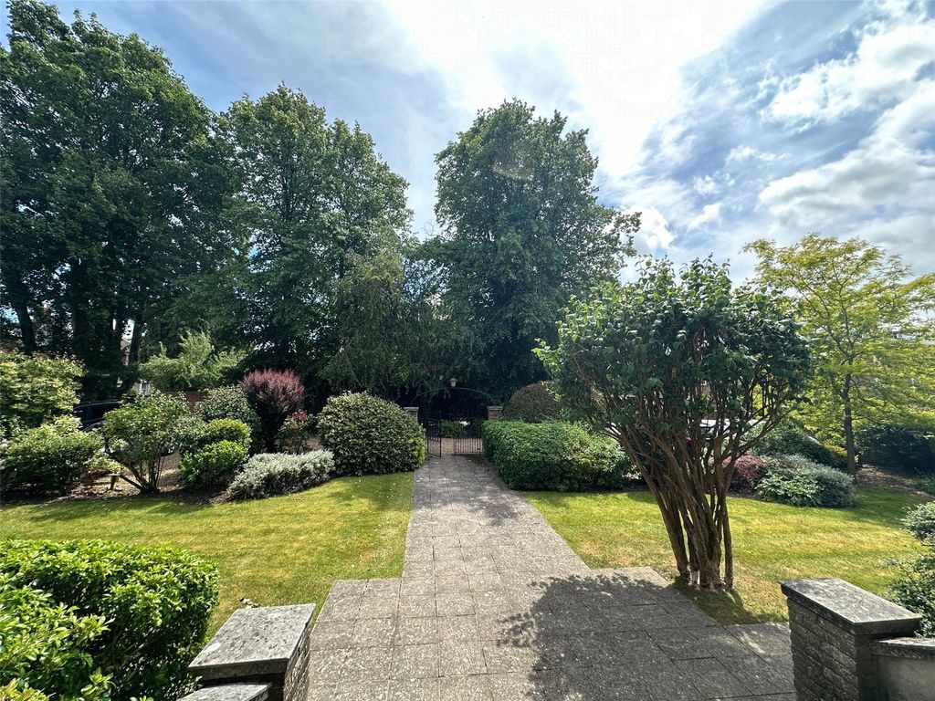 Additional image 9 of 2 bed flat for saleElm Grove Road, Salisbury, Wiltshire SP1