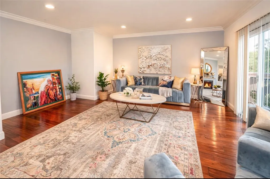 Additional image 11 of 13037 Moorpark St, Studio City, CA 91604