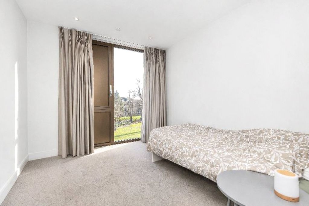 2 bed flat for saleParkside, Cambridge, Cambridgeshire CB1 photo 5