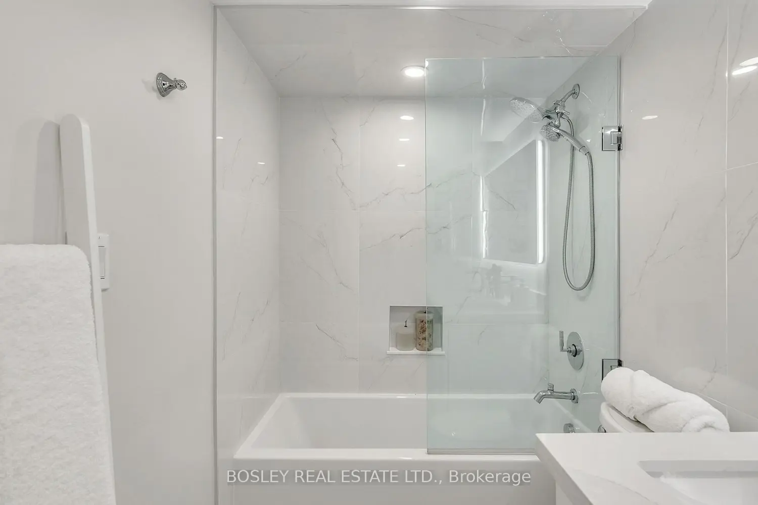 Additional image 14 of 10 Edgecliff Golfway 1411