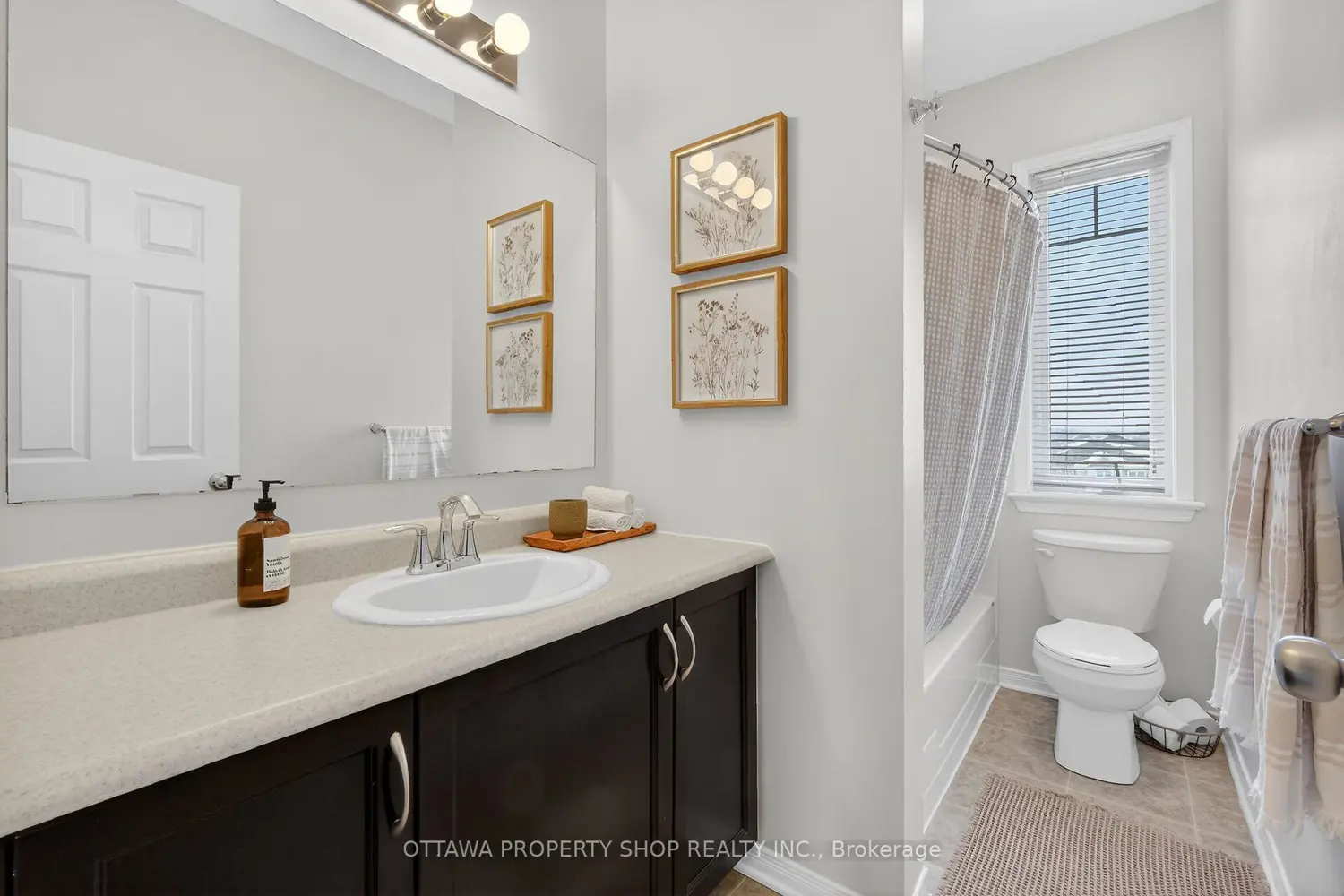 Additional image 17 of 3385 Cambrian Road