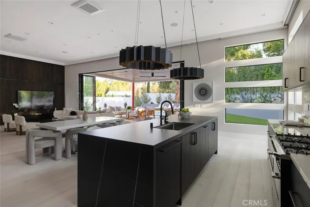 Additional image 71 of 22020 Alizondo, Woodland Hills, CA 91364