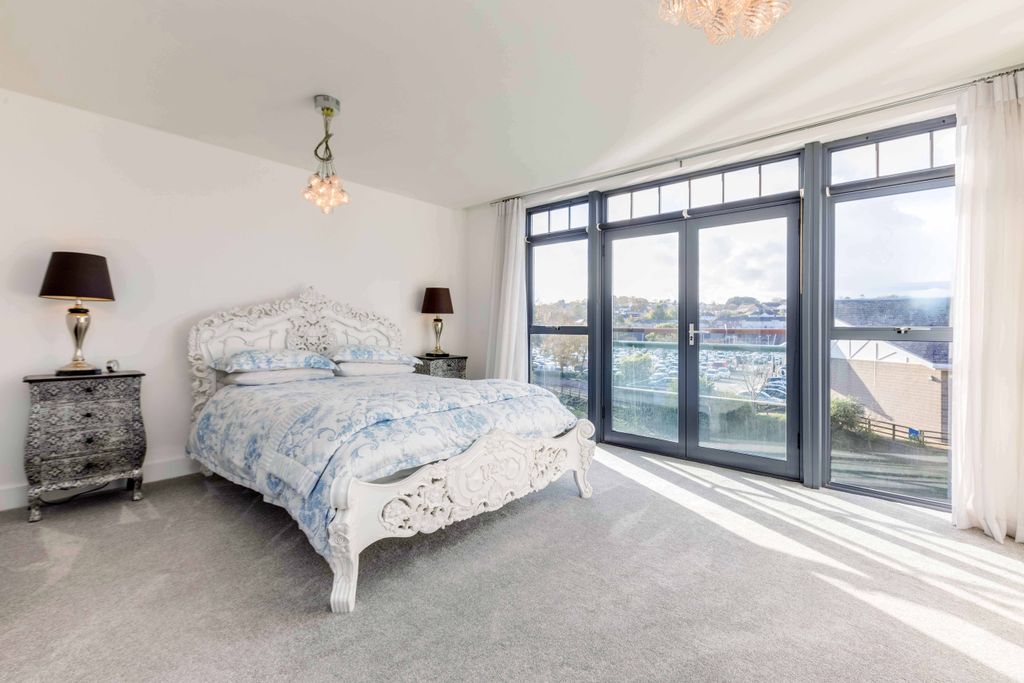 Additional image 11 of 4 bed flat for salePoltisco Wharf, Malpas Road, Truro, Cornwall TR1