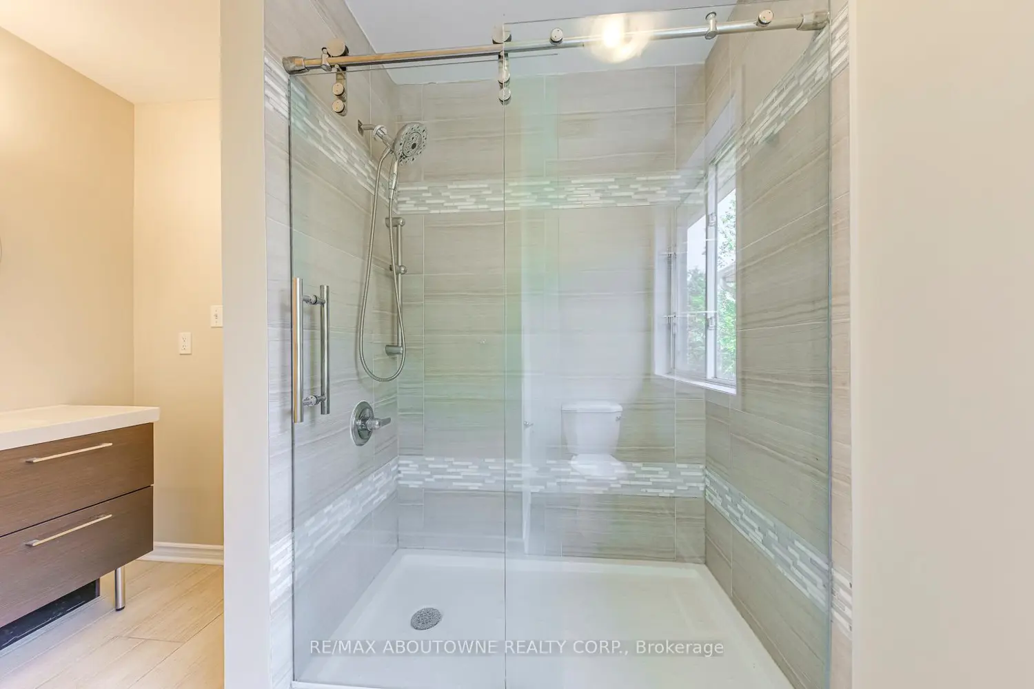 Additional image 15 of 3037 Abernathy Way