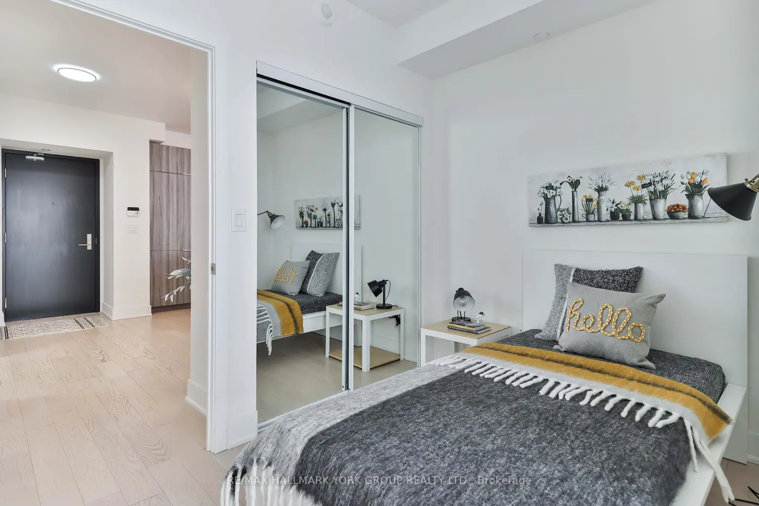 Additional image 8 of 955 Bay Street 3703