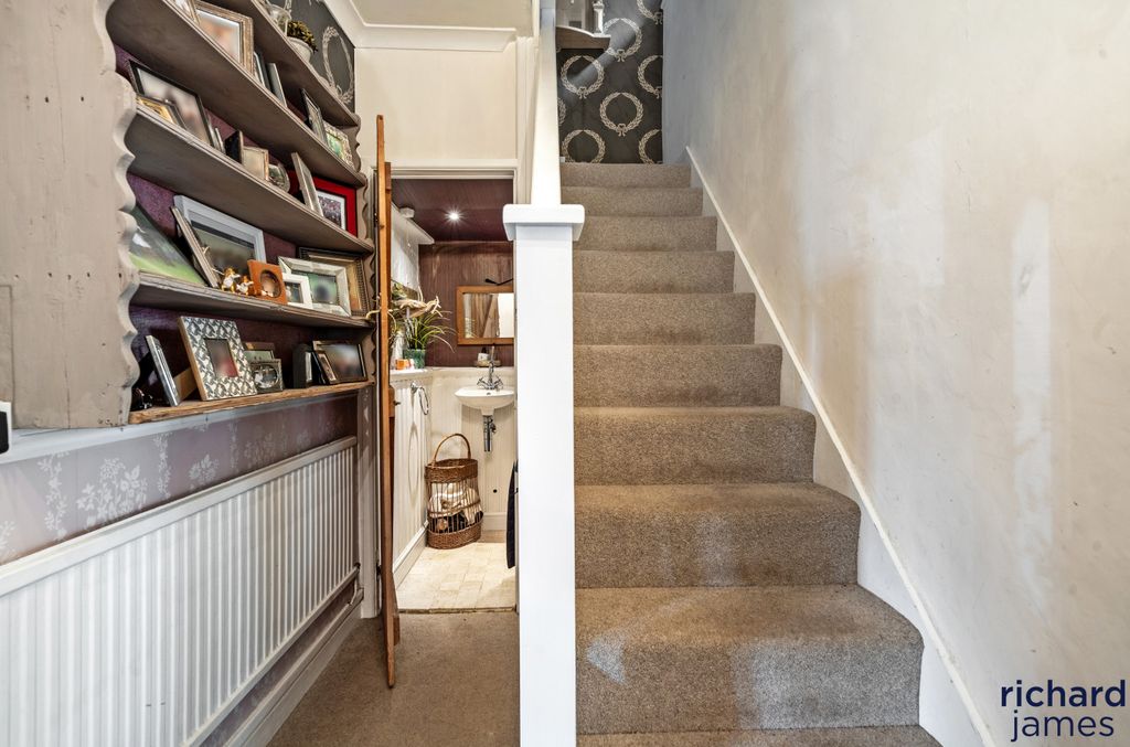 Additional image 24 of 4 bed terraced house for saleMoormead Road, Wroughton, Swindon SN4