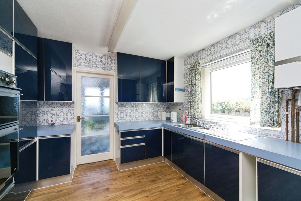 Additional image 13 of 2 bed flat for saleRhos Promenade, Rhos On Sea, Colwyn Bay, Conwy LL28