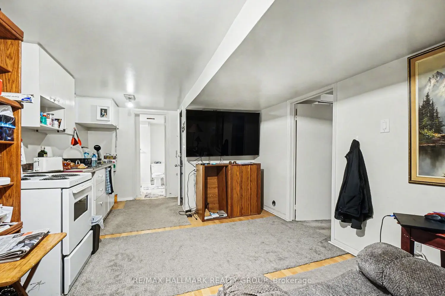 Additional image 17 of 981 Larkin Street