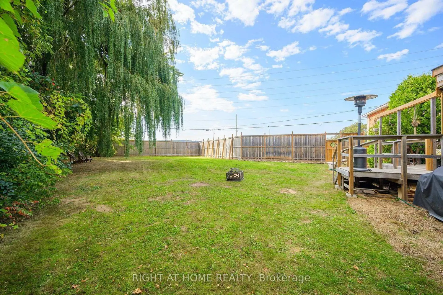 Additional image 11 of 3318 Dundas Street