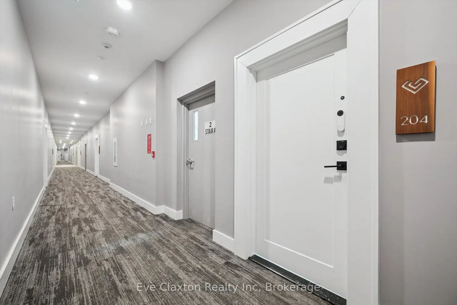 Additional image 4 of 1880 Gordon Street 204