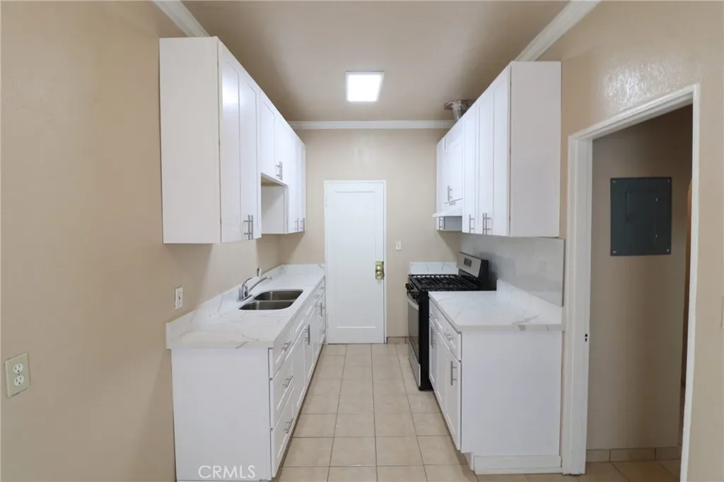 Additional image 13 of 925 N Lacy St Unit 4, Santa Ana, CA 92701