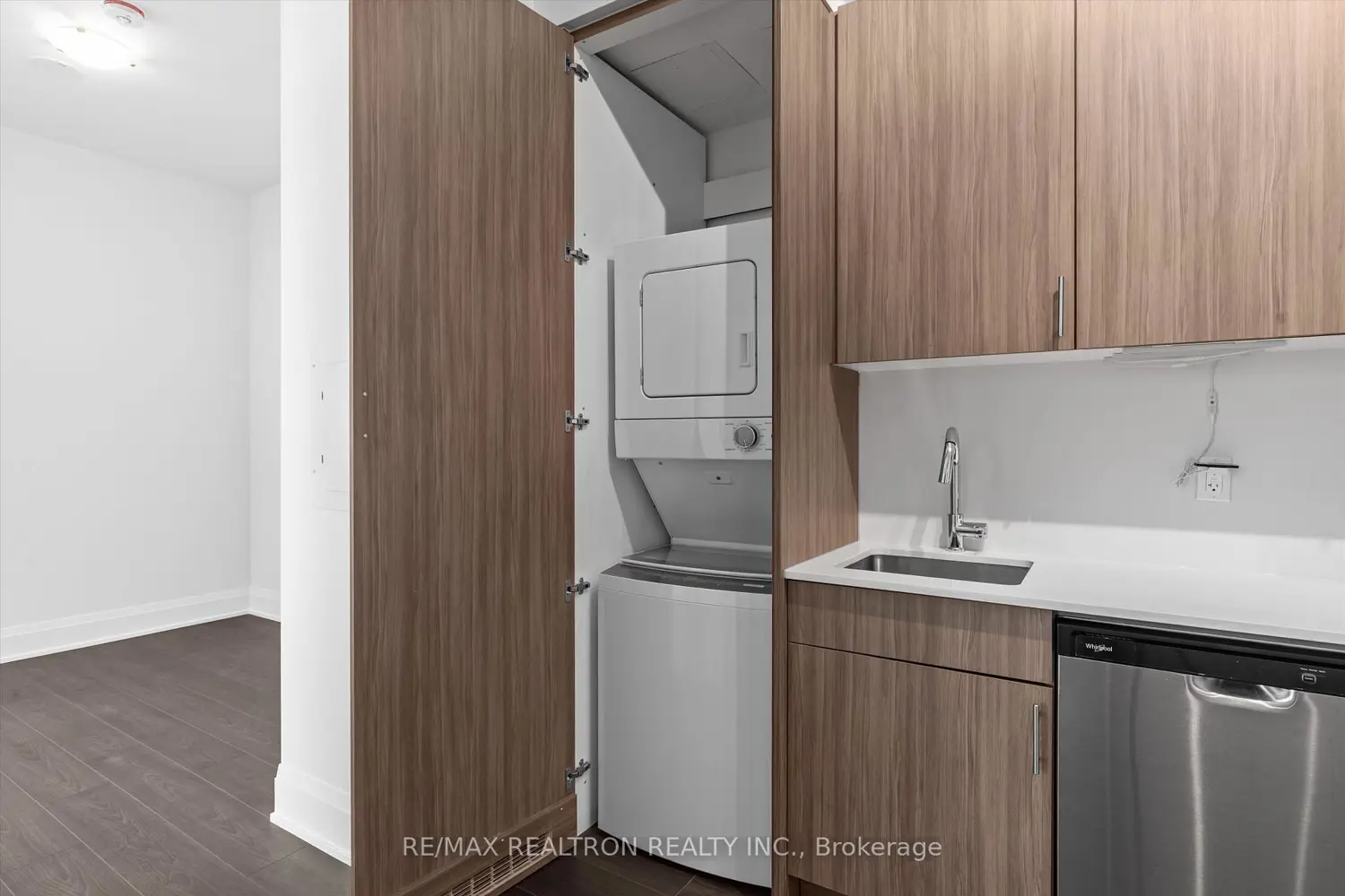 Additional image 17 of 412 Silver Maple Road Ph120